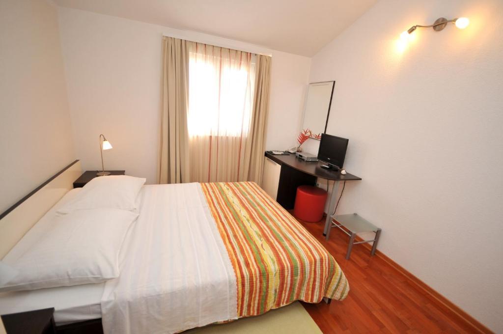 Apartments & Rooms Villa Maslina Trogir Rum bild