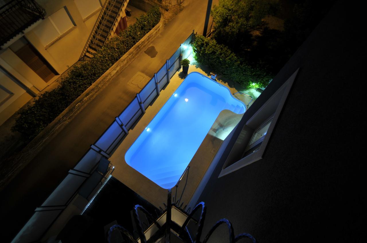Apartments & Rooms Villa Maslina Trogir Exteriör bild