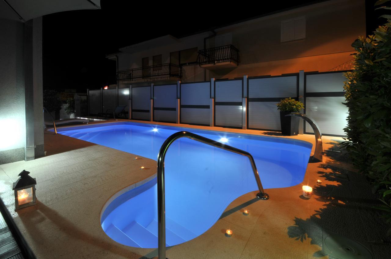 Apartments & Rooms Villa Maslina Trogir Exteriör bild