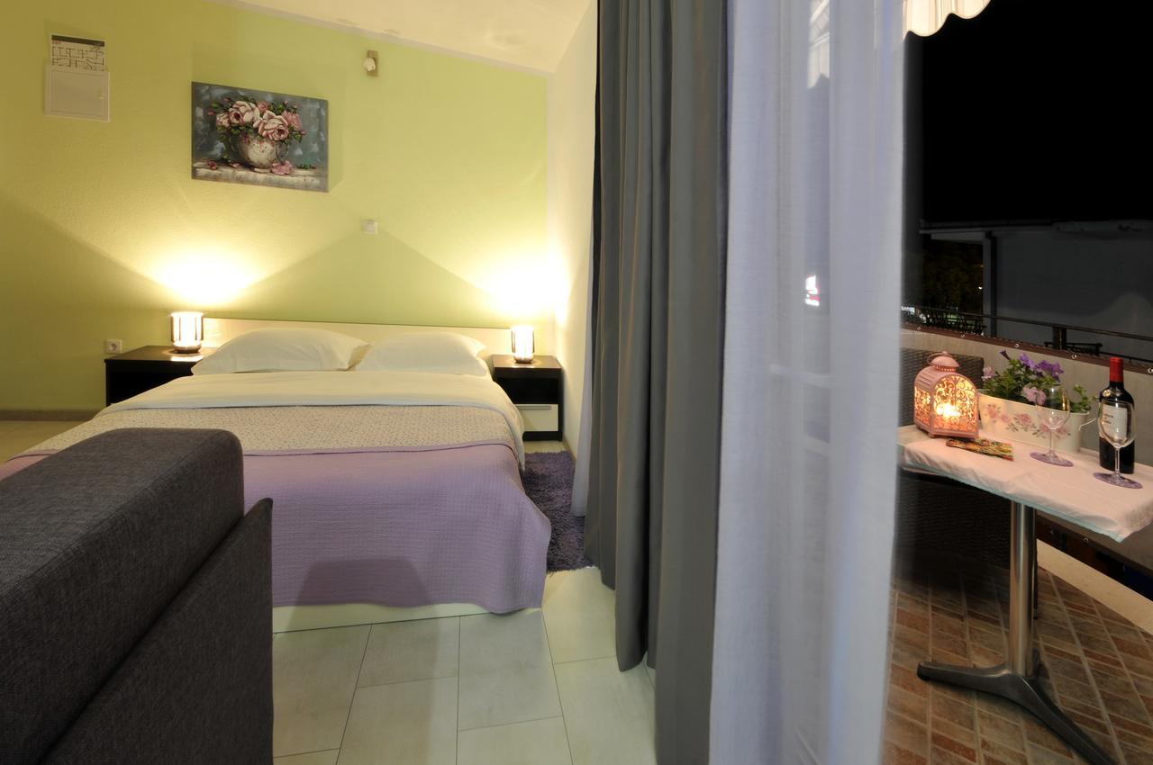 Apartments & Rooms Villa Maslina Trogir Exteriör bild