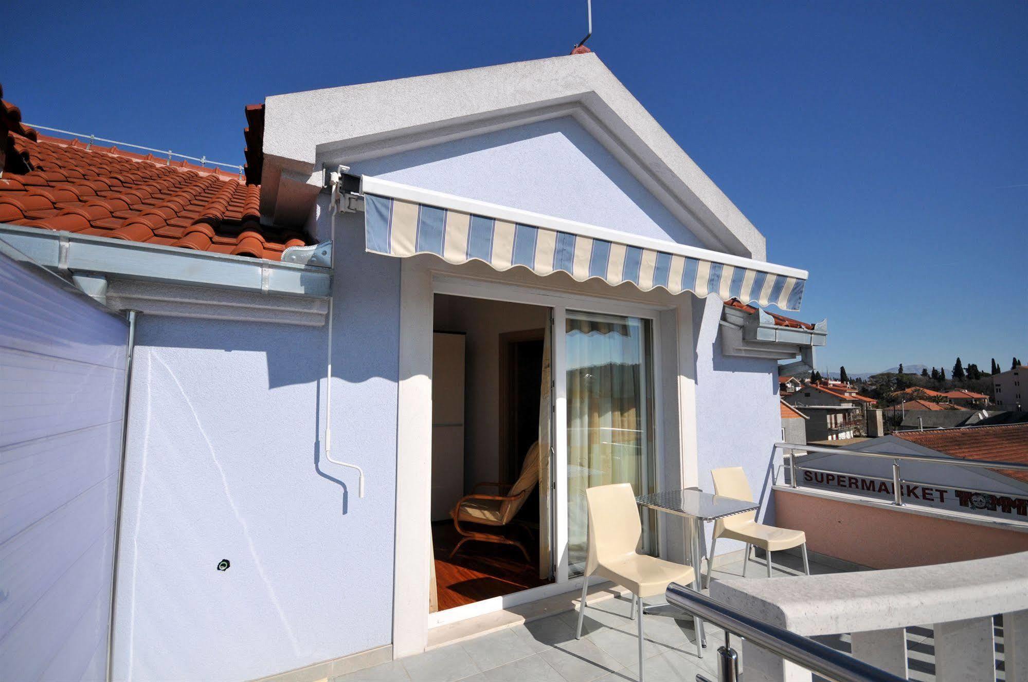Apartments & Rooms Villa Maslina Trogir Exteriör bild